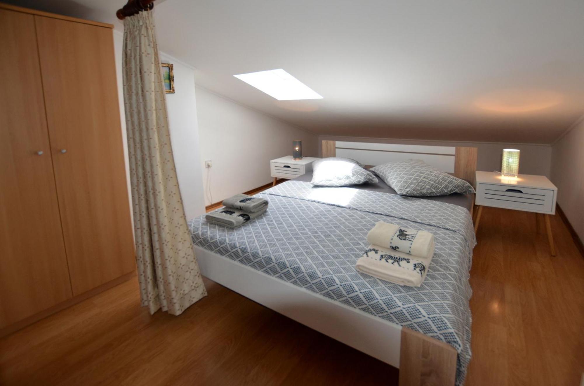 Galant Apartments روفينج الغرفة الصورة