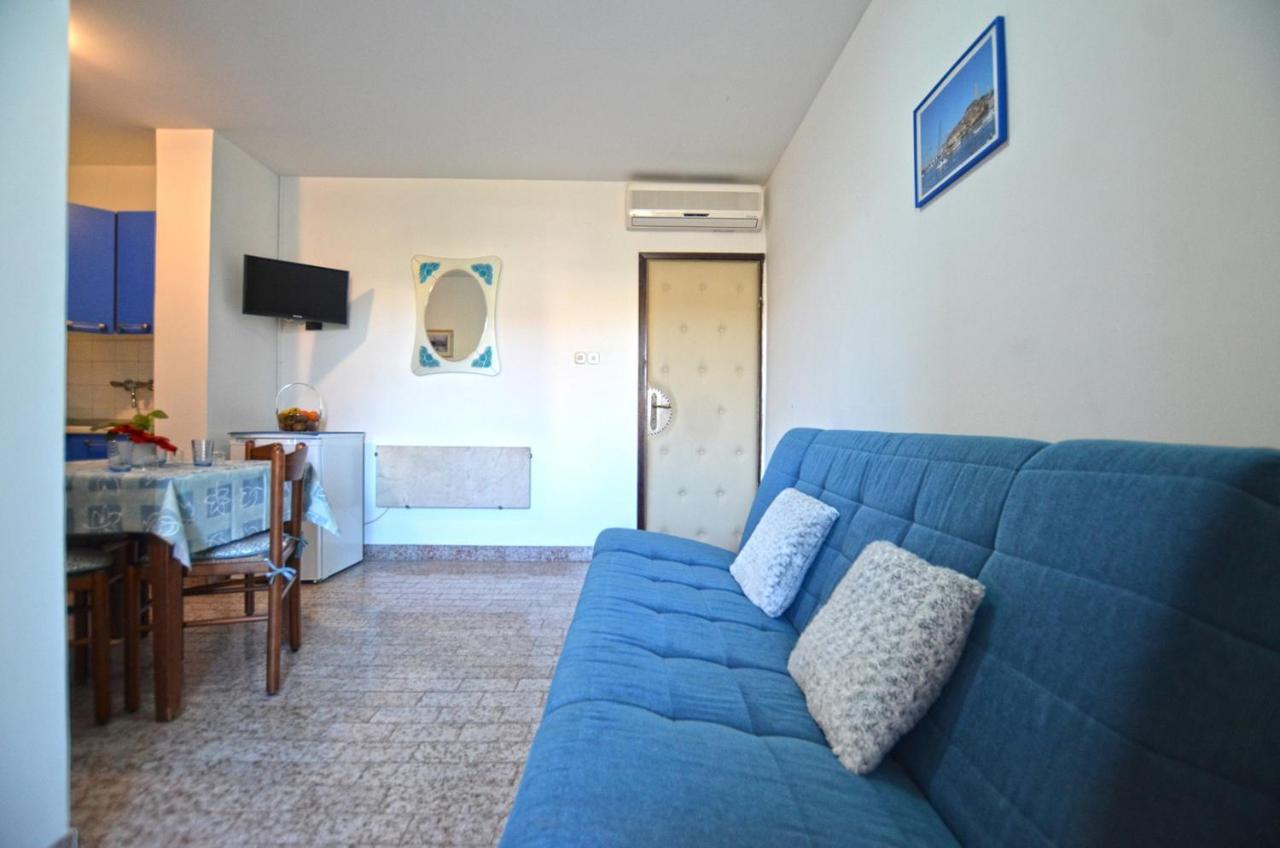 Galant Apartments روفينج المظهر الخارجي الصورة