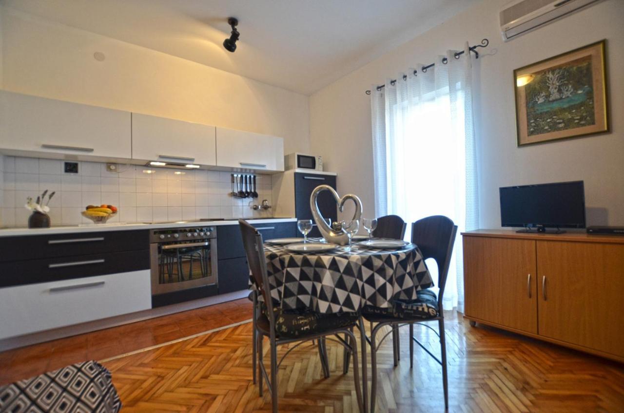 Galant Apartments روفينج المظهر الخارجي الصورة